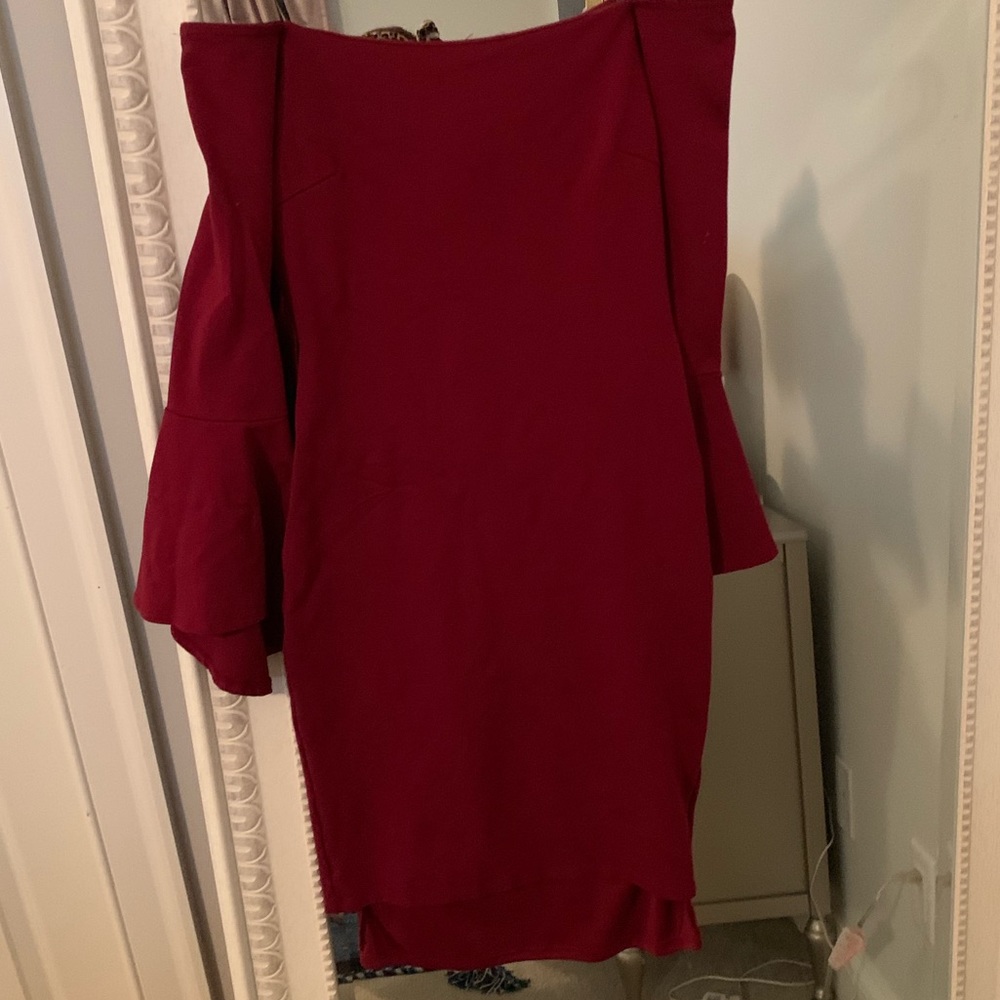 Lulus All She Wants Maroon Off the Shoulder Midi S